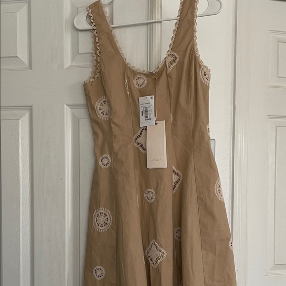 Ciebon - Picture 1 of 6